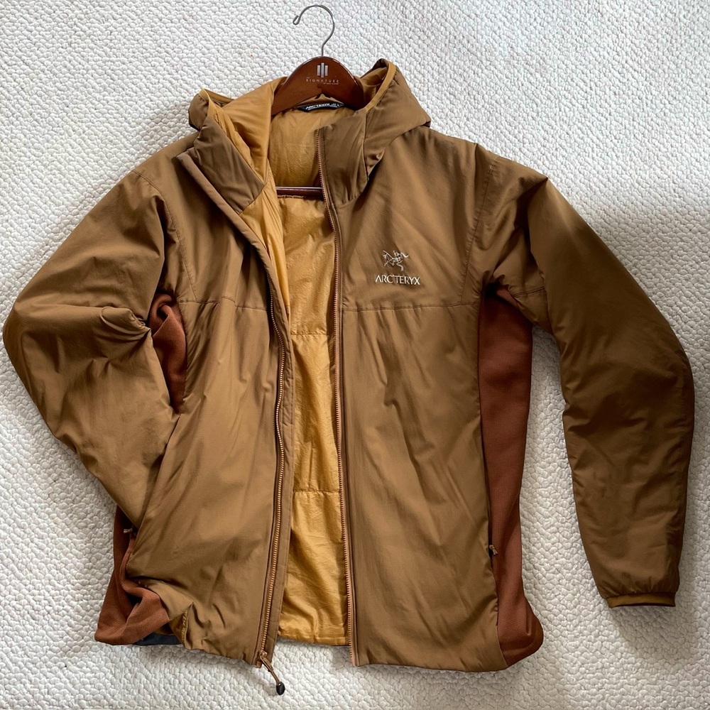 Arcteryx Mens Atom LT Hoody (Caribou Gold)